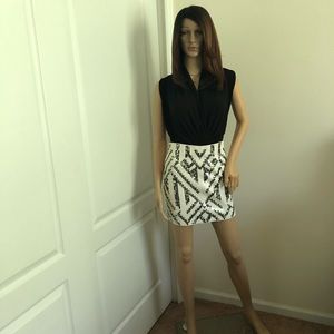 Express skirt size S